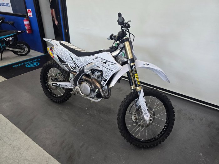 2024 Kawasaki KX450 White