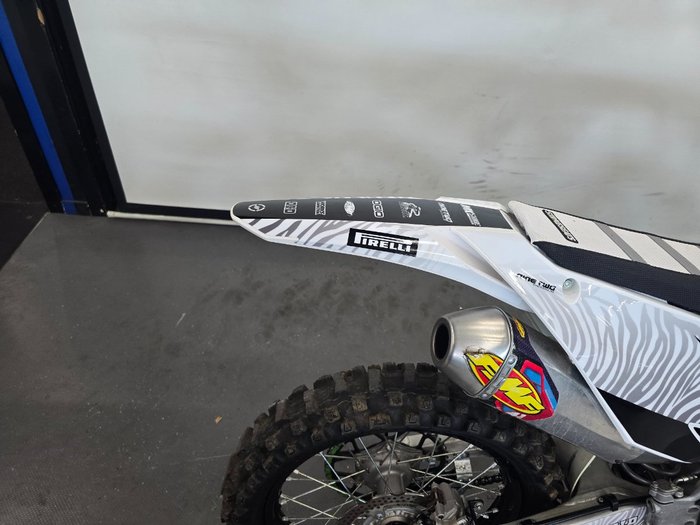 2024 Kawasaki KX450 White