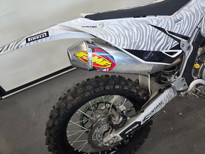 2024 Kawasaki KX450 White