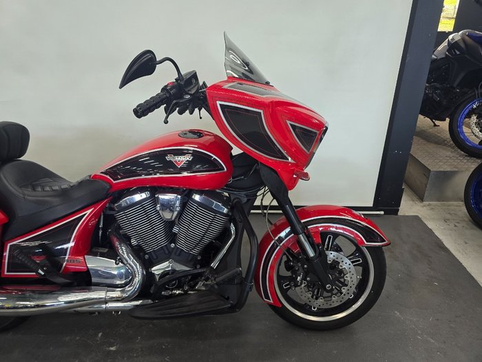 2014 VICTORY CROSS COUNTRY Red