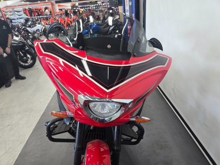 2014 VICTORY CROSS COUNTRY Red