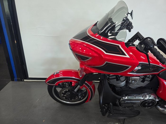 2014 VICTORY CROSS COUNTRY Red