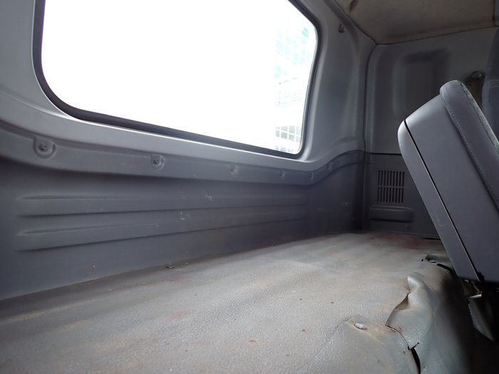 2018 ISUZU FSR 140-260 WHITE
