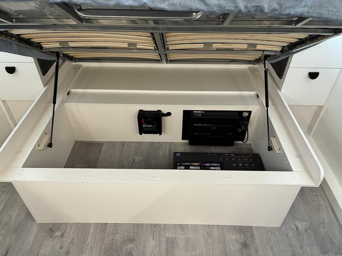 2025 Traveller Destination Track 17