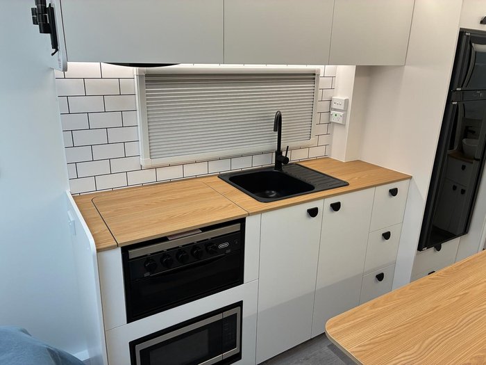 2025 Traveller Destination Track 17