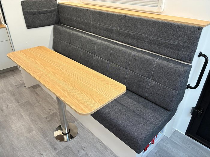 2025 Traveller Destination Track 17