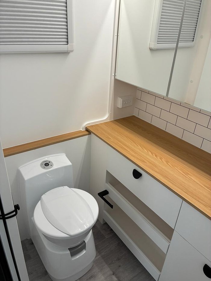 2025 Traveller Destination Track 17