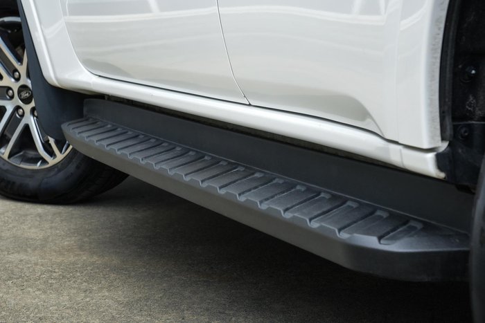 2025 Ford Everest Trend MY25.25 4X4 Dual Range Arctic White