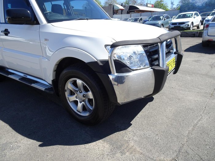 2011 Mitsubishi Pajero GLX NW MY12 4X4 White