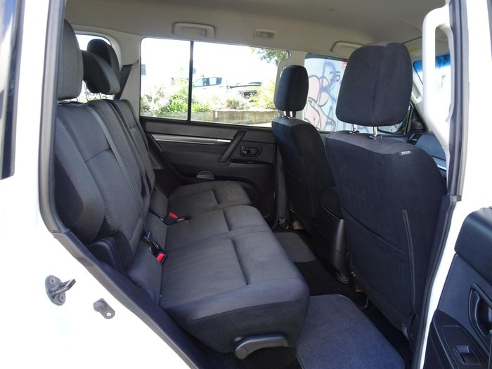 2011 Mitsubishi Pajero GLX NW MY12 4X4 White