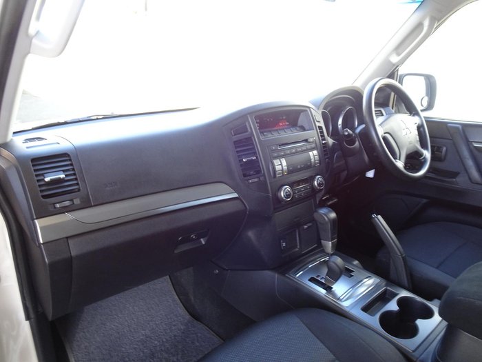 2011 Mitsubishi Pajero GLX NW MY12 4X4 White