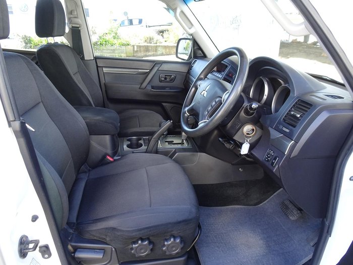2011 Mitsubishi Pajero GLX NW MY12 4X4 White