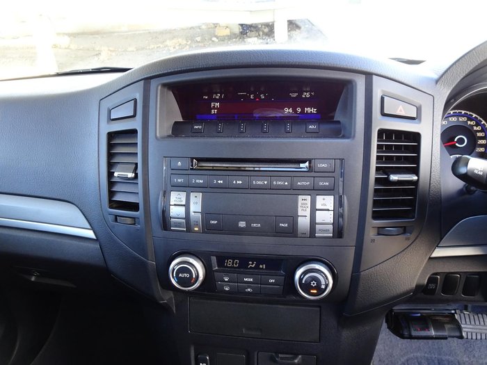 2011 Mitsubishi Pajero GLX NW MY12 4X4 White