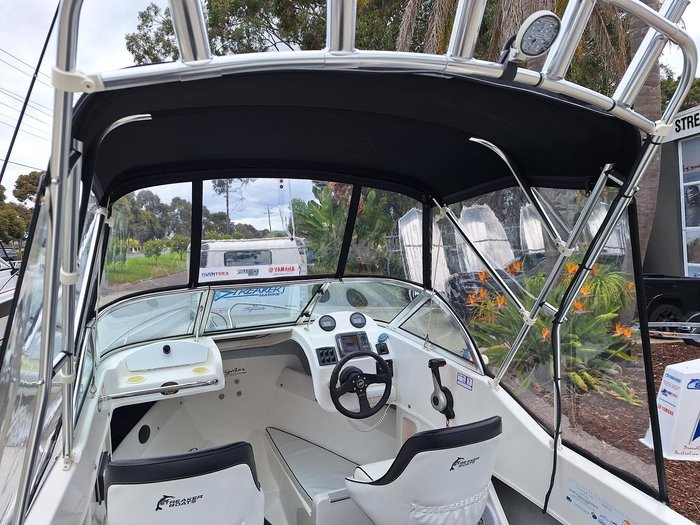 2010 Streaker 5250 Navigator
