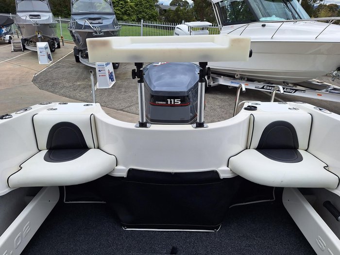 2010 Streaker 5250 Navigator