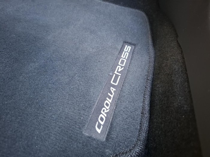 2024 Toyota Corolla Cross GXL