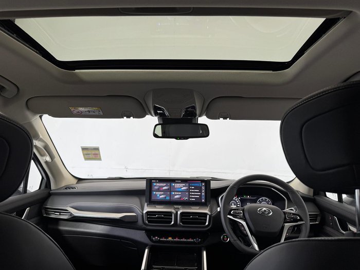 2025 LDV D90 Executive