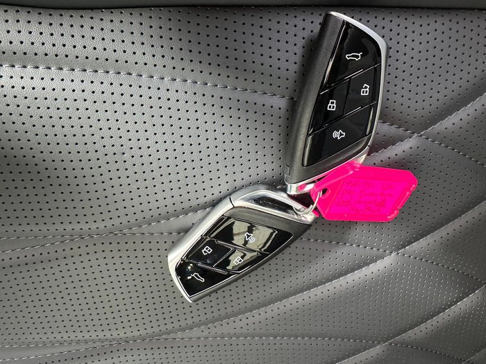 2025 LDV D90 Executive