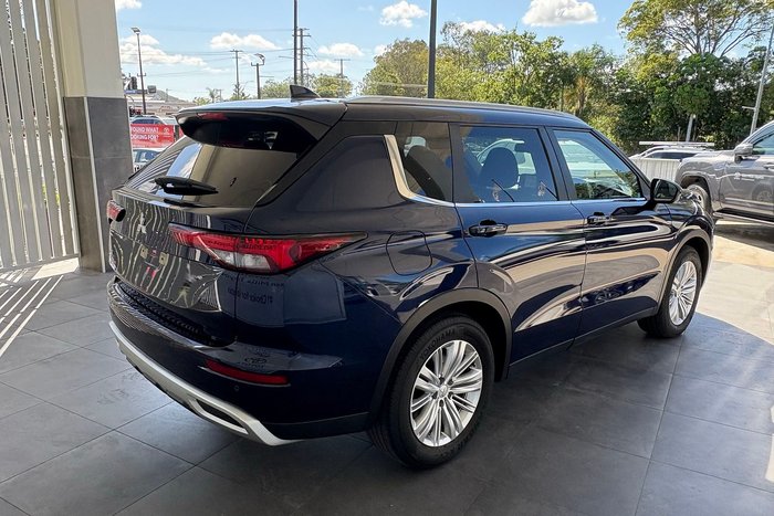 2021 Mitsubishi Outlander LS