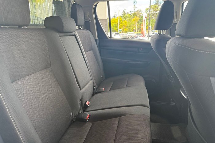 2017 Toyota Hilux SR