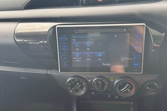 2017 Toyota Hilux SR