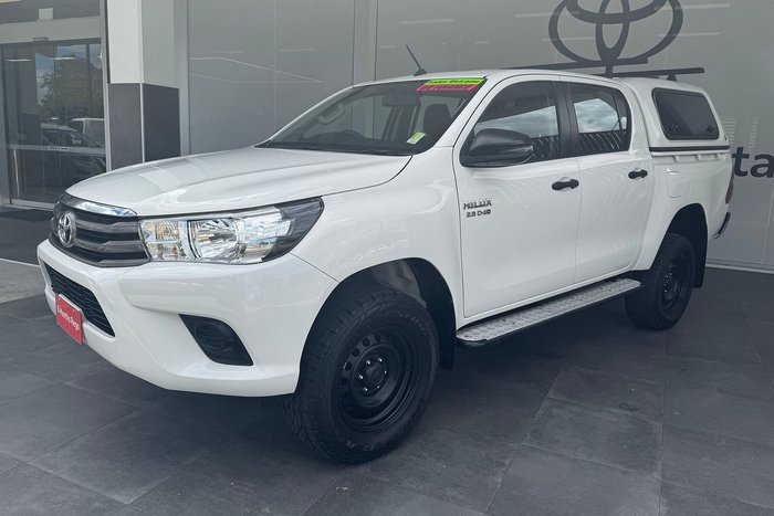 2017 Toyota Hilux SR