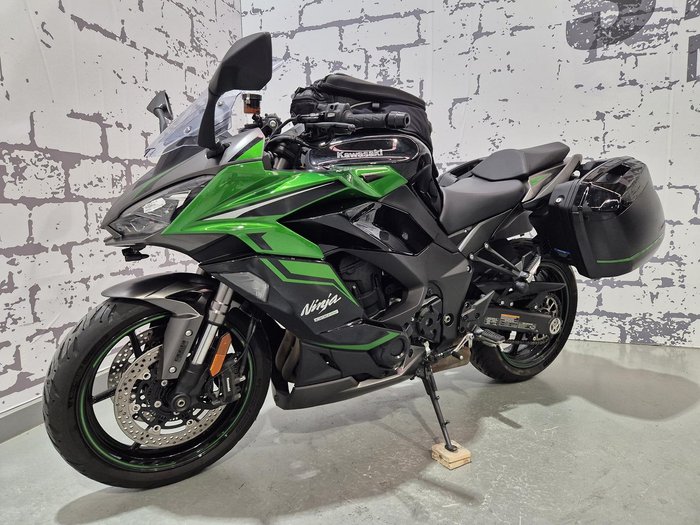 2024 Kawasaki Ninja 1000SX Ninja Black