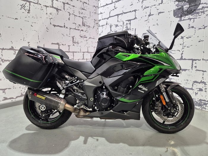 2024 Kawasaki Ninja 1000SX Ninja Black