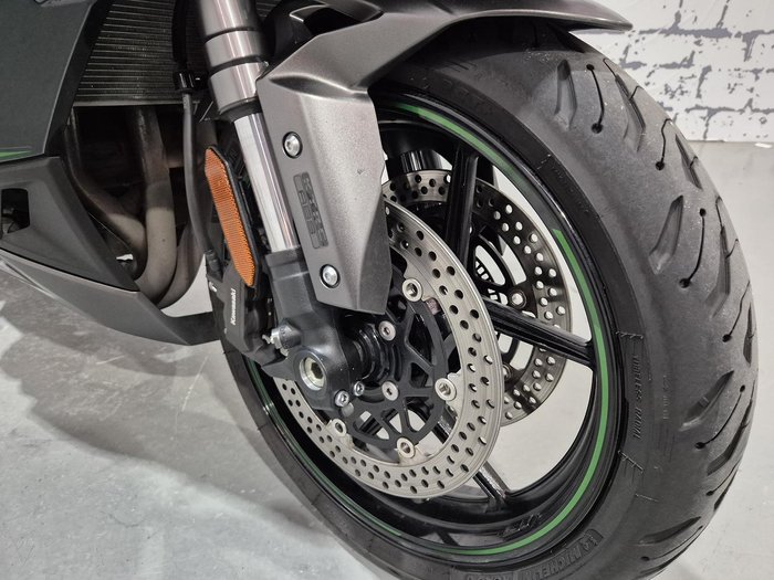 2024 Kawasaki Ninja 1000SX Ninja Black