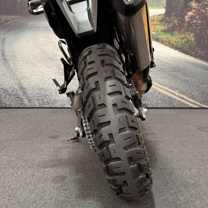 2016 Honda CRF1000L AFRICA TWIN RED/WHITE