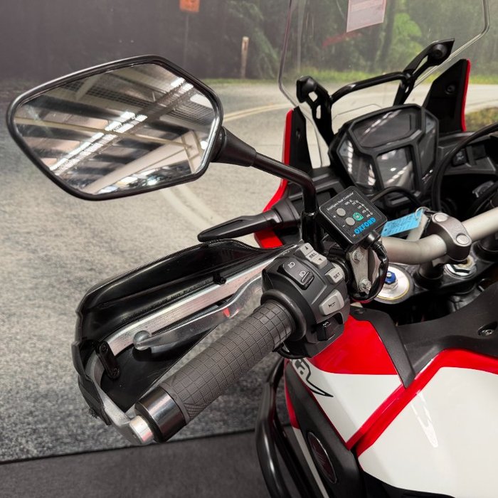 2016 Honda CRF1000L AFRICA TWIN RED/WHITE