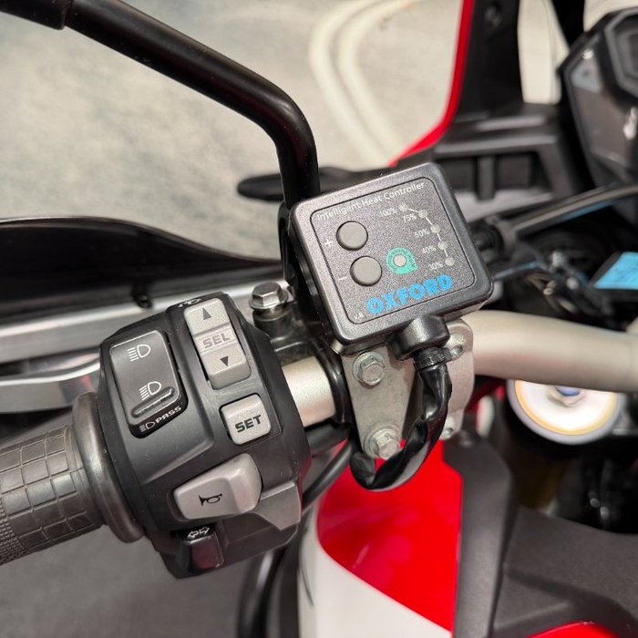 2016 Honda CRF1000L AFRICA TWIN RED/WHITE
