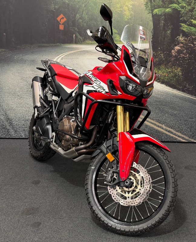 2016 Honda CRF1000L AFRICA TWIN RED/WHITE