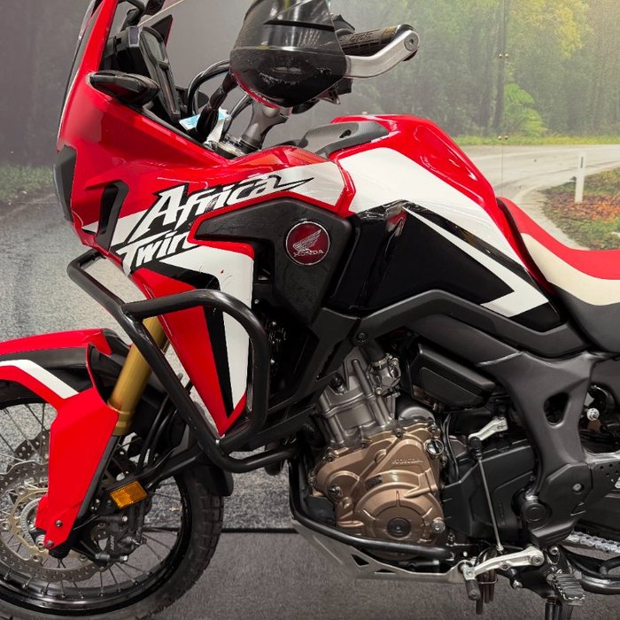 2016 Honda CRF1000L AFRICA TWIN RED/WHITE