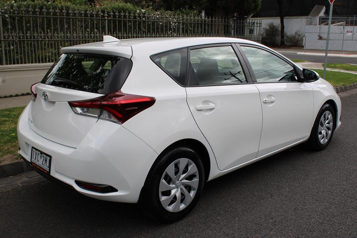 2018 Toyota Corolla Ascent ZRE182R Glacier White