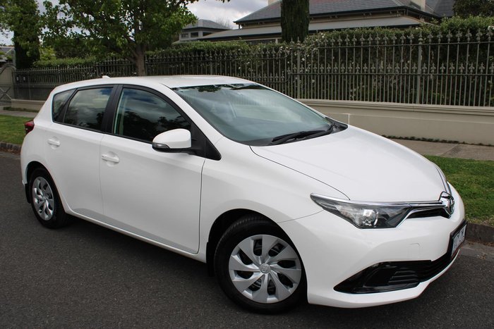 2018 Toyota Corolla Ascent ZRE182R Glacier White