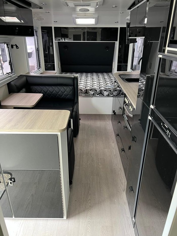 2023 Design RV Crx Semi Off Road Van 5-2, 20'6''