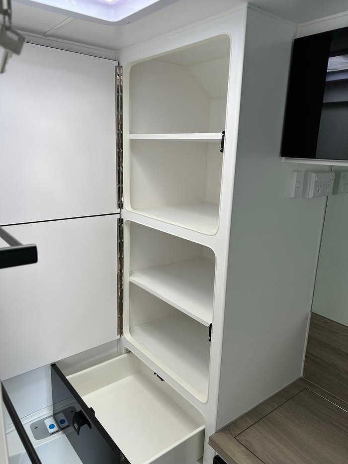 2023 Design RV Crx Semi Off Road Van 5-2, 20'6''