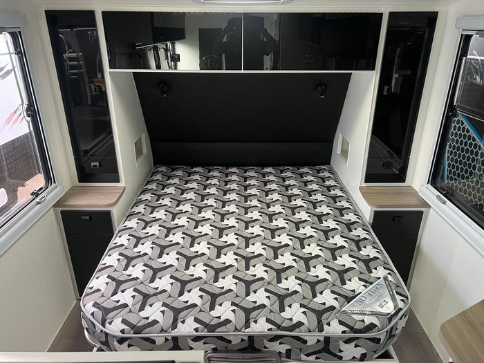 2023 Design RV Crx Semi Off Road Van 5-2, 20'6''