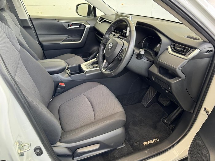 2023 Toyota RAV4 GXL