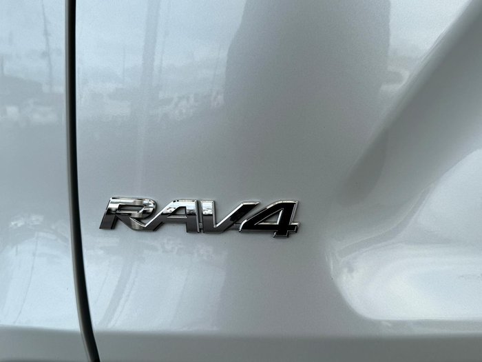 2023 Toyota RAV4 GXL