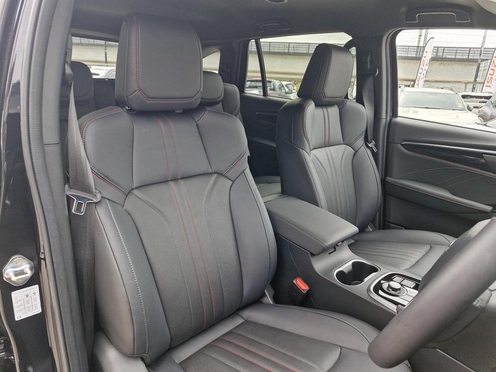 2025 Isuzu MU-X X-TERRAIN