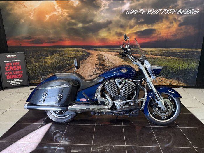 2011 VICTORY CROSS ROADS BLUE