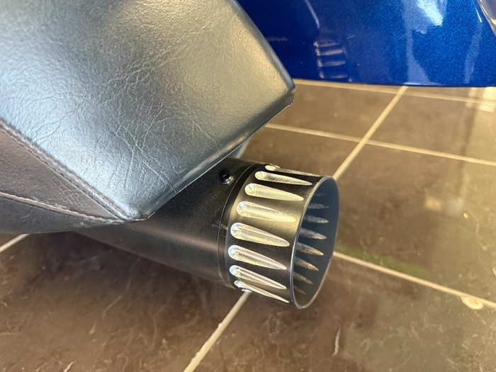 2011 VICTORY CROSS ROADS BLUE