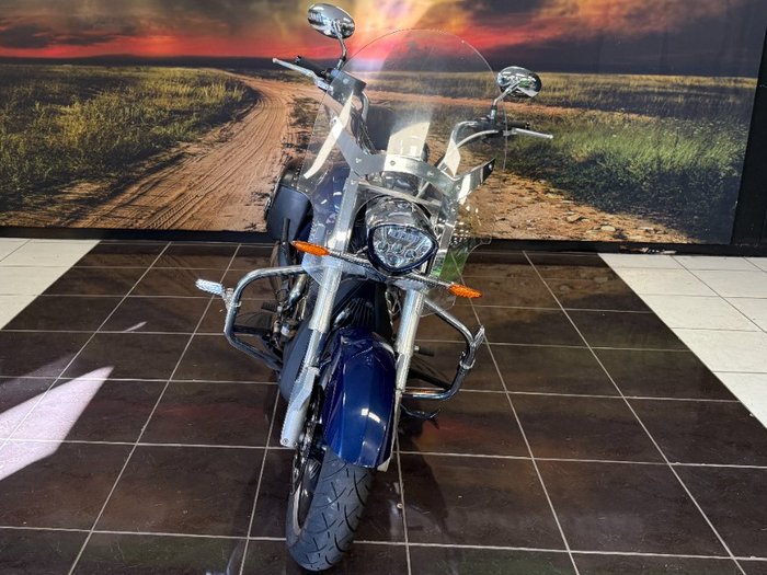 2011 VICTORY CROSS ROADS BLUE