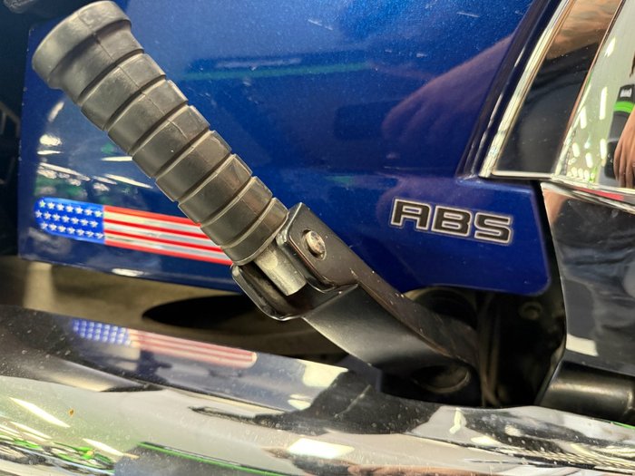 2011 VICTORY CROSS ROADS BLUE