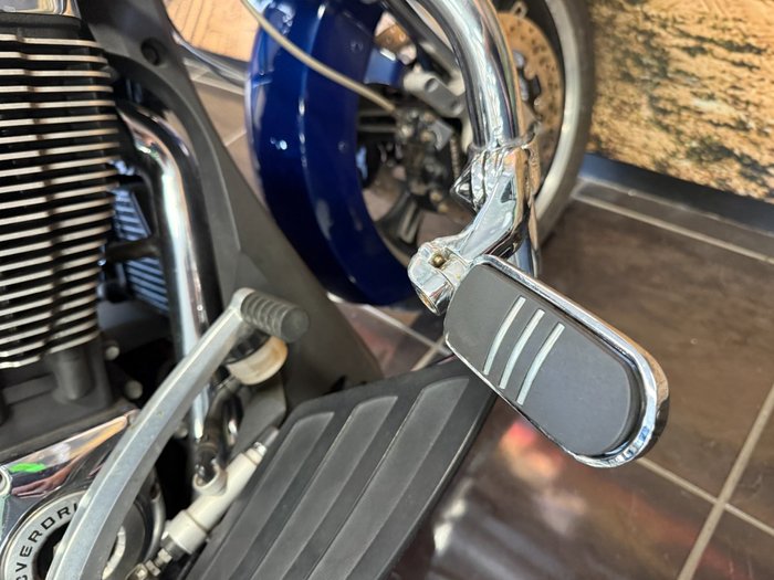 2011 VICTORY CROSS ROADS BLUE