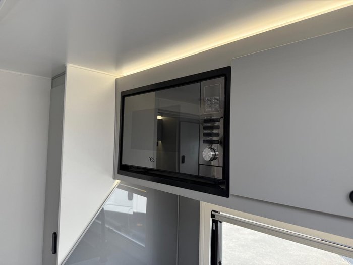 2025 JB Caravans 19'6