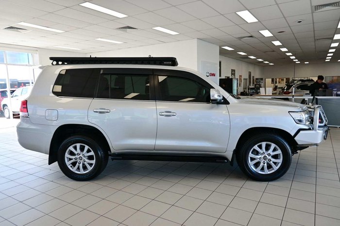 2021 Toyota Landcruiser VX