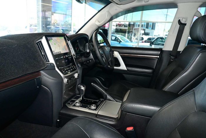 2021 Toyota Landcruiser VX